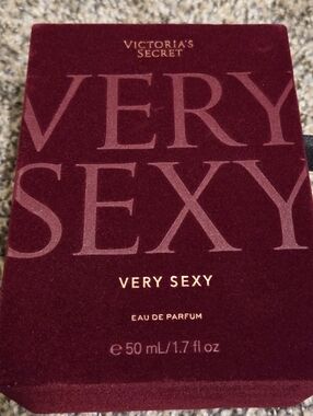 Victorias Secret Very Sexy Perfume 1.7 Oz